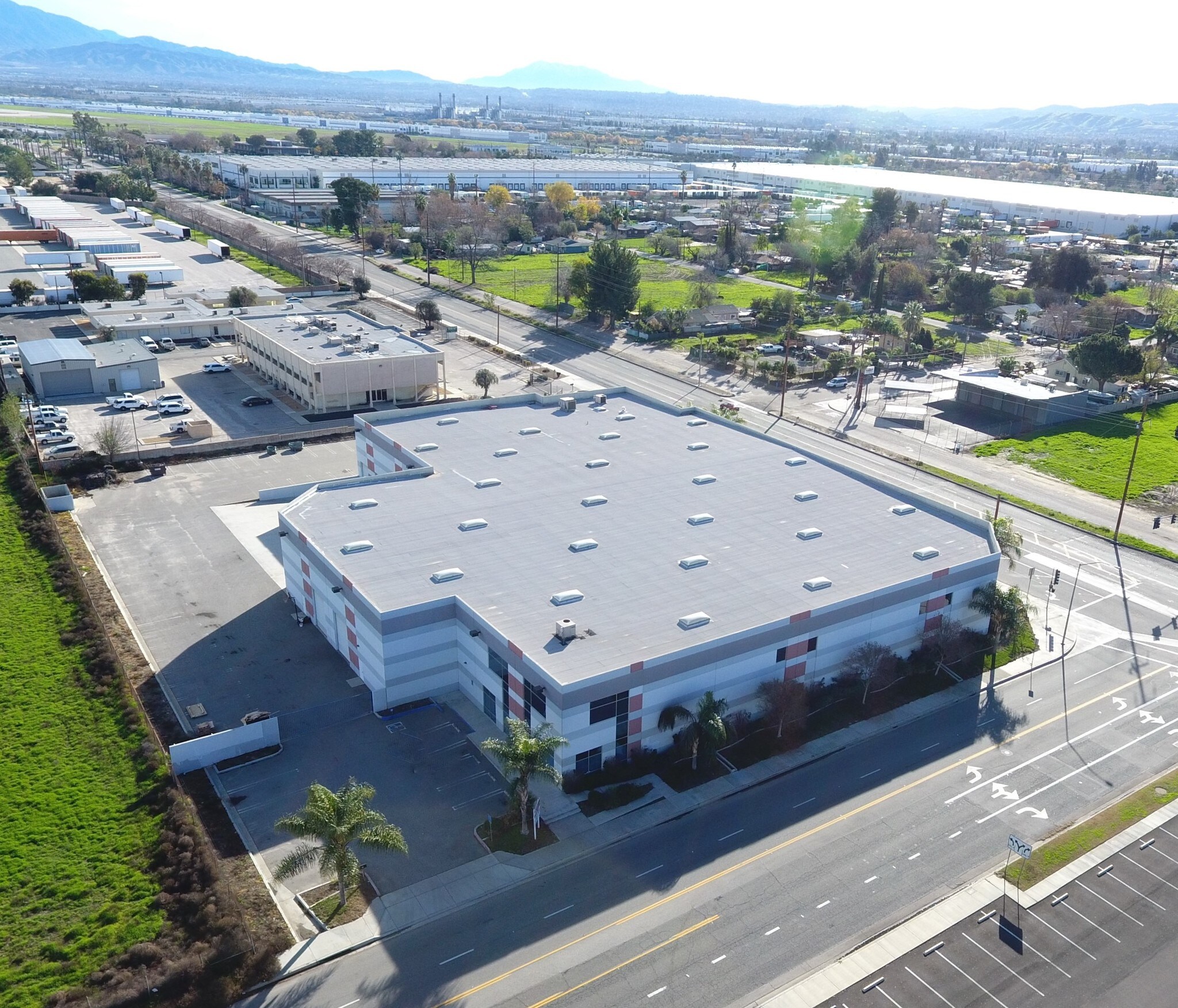 804 E Mill St San Bernardino, CA 92408 Industrial Property for Lease