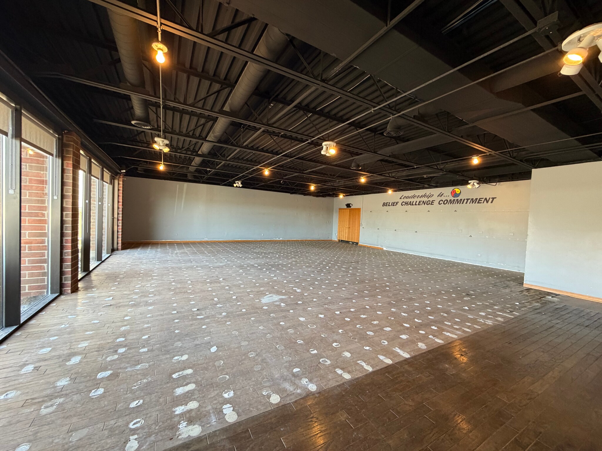 33W624 Roosevelt Rd, Geneva, IL for Rent