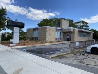 Worcester, MA Bank - 655 Park Ave