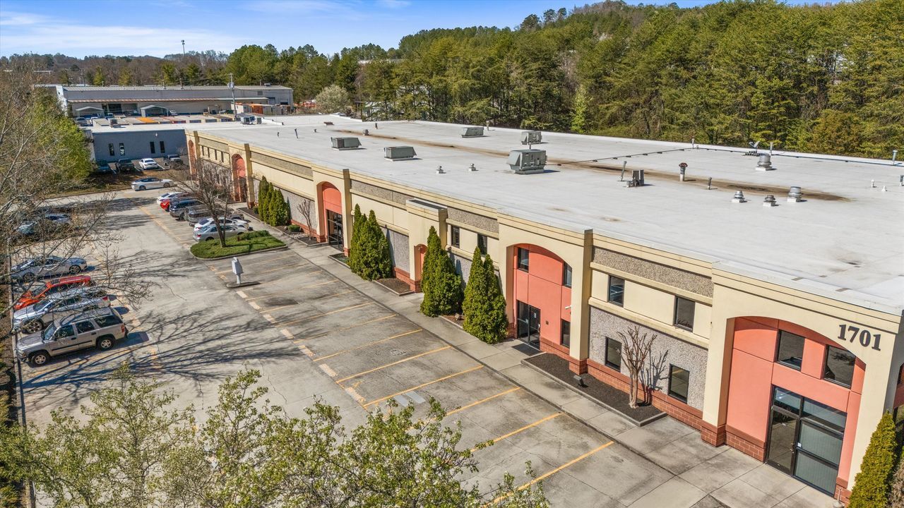 1701 Louisville Dr, Knoxville, TN for Rent