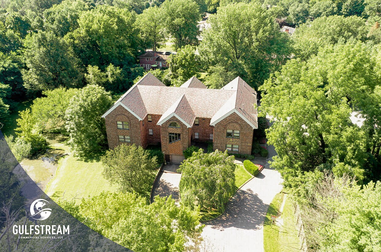 3001 Taylor Springs Dr, Louisville, KY for Sale