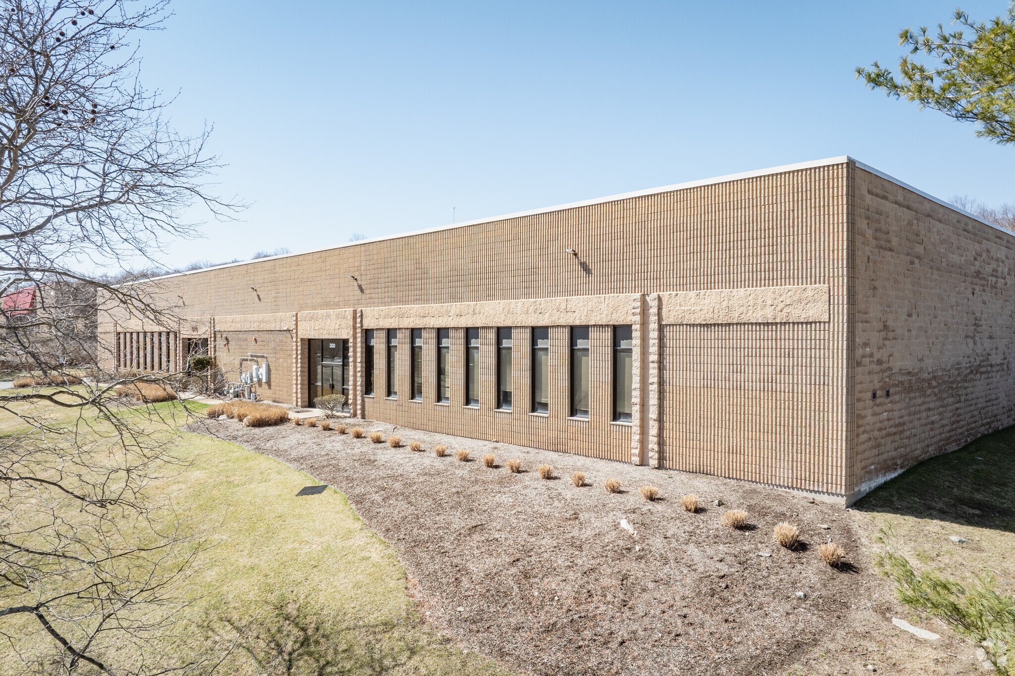 300 Corporate Dr, Mahwah, NJ for Rent