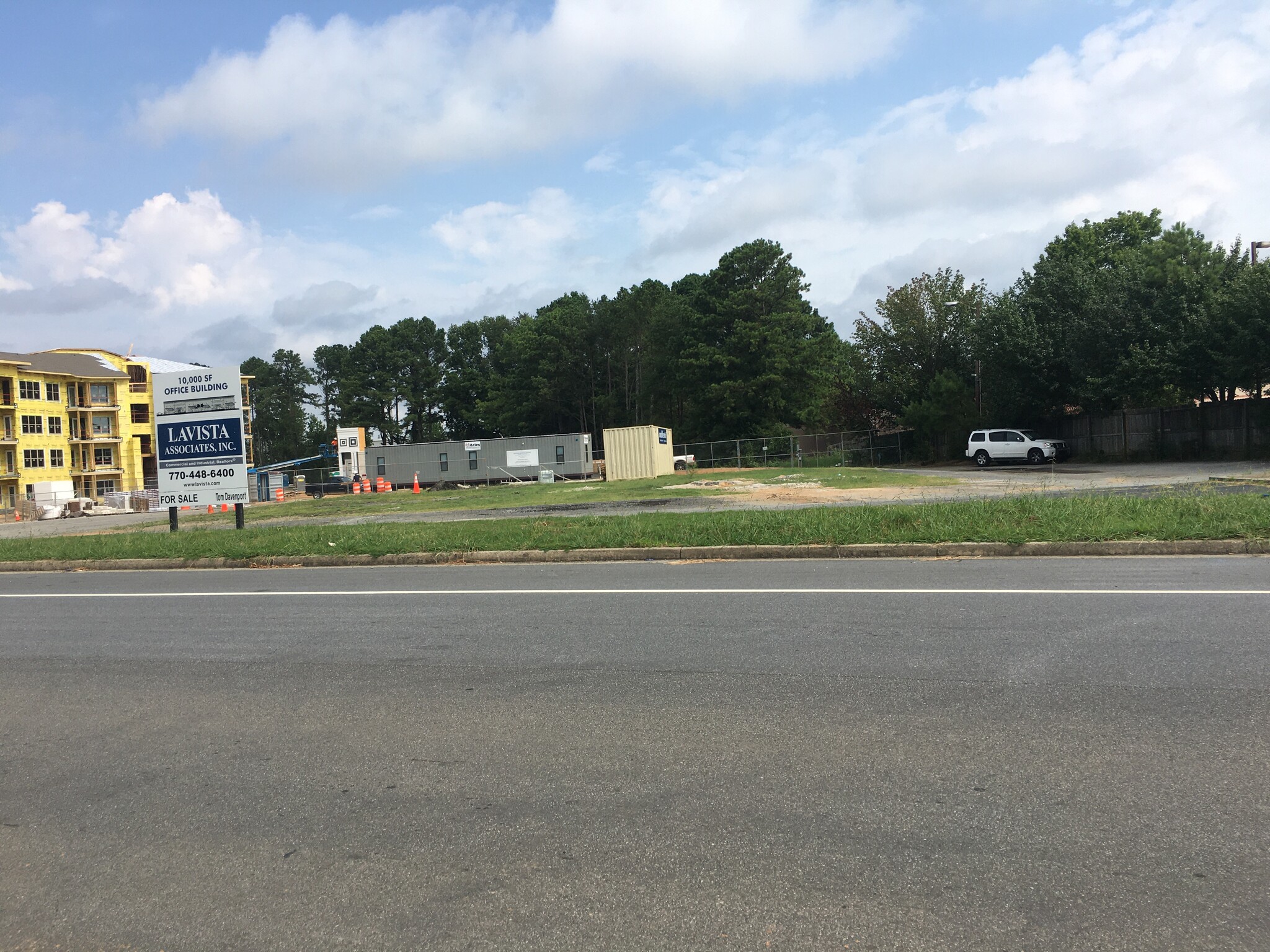 1620 N Roberts Rd, Kennesaw, GA for Sale