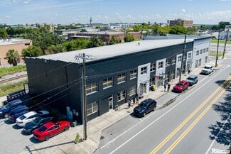 Lakeland, FL Storefront Retail/Office - 305 W Main St