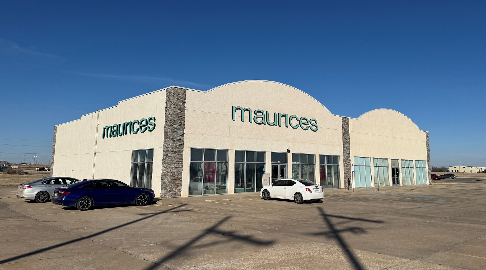 2010-2020 E 1st St, Pratt, KS for Rent