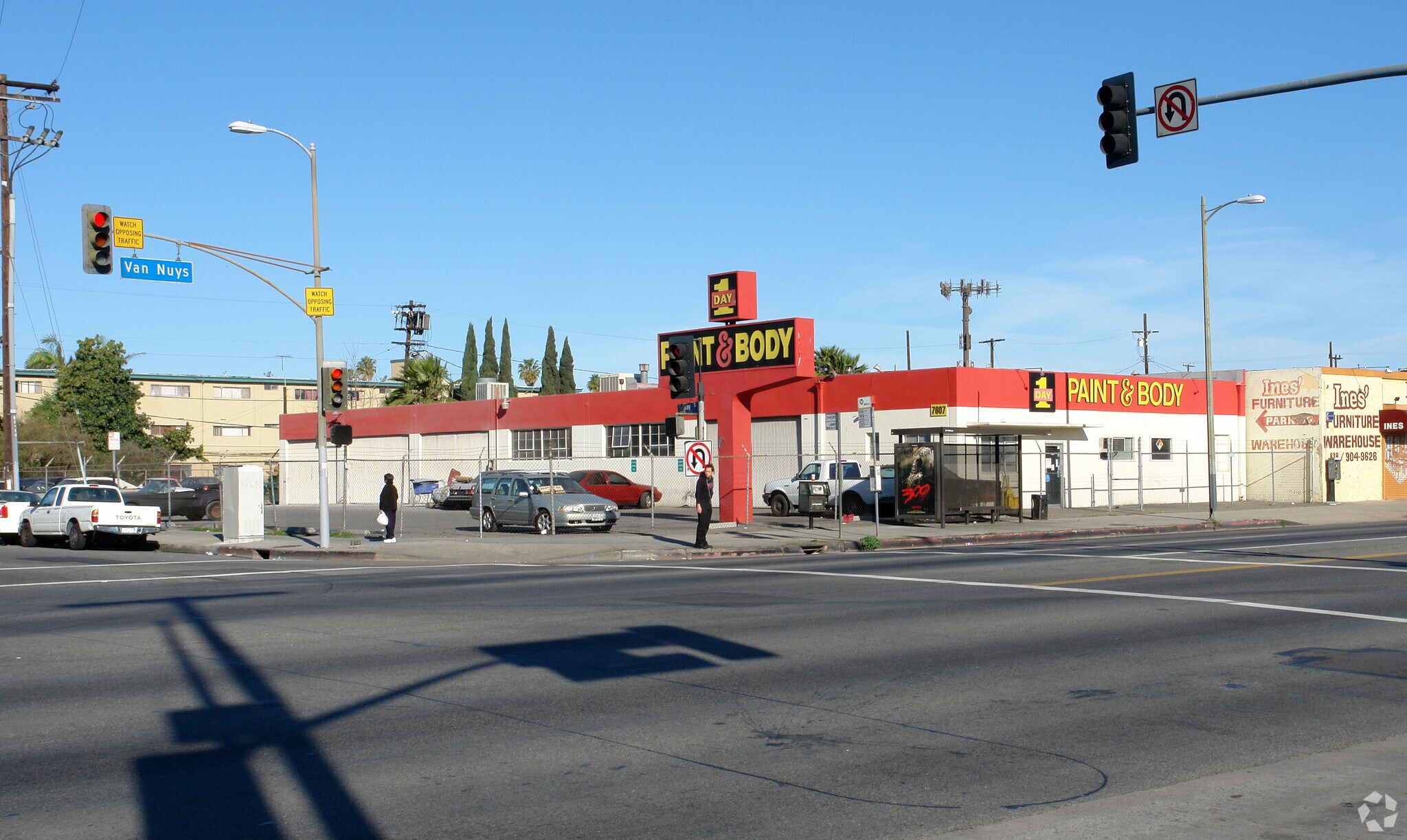 76057607 Van Nuys Blvd Van Nuys, CA 91405 Retail Property for Lease on