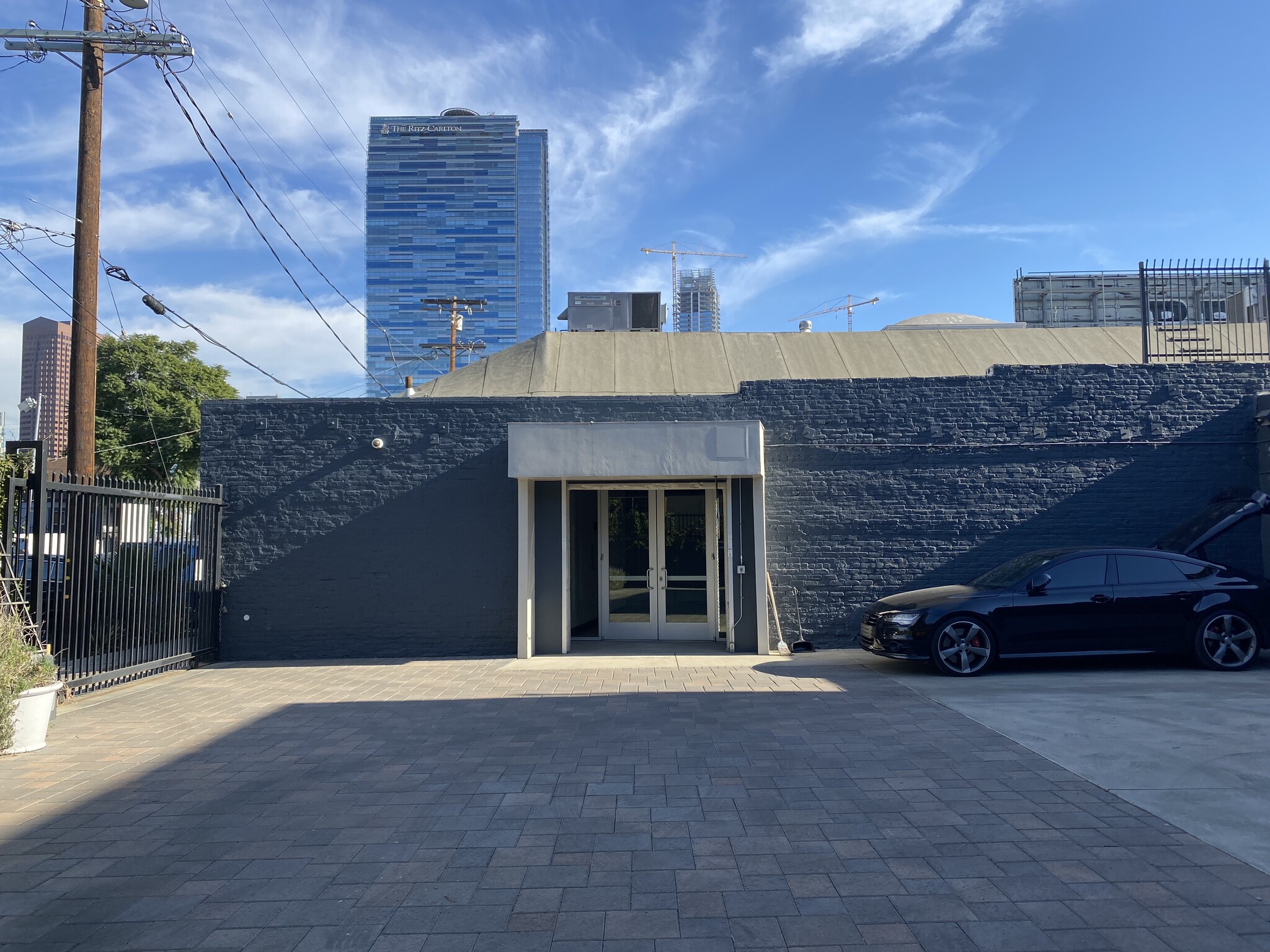 1321 W 11th St, Los Angeles, CA for Rent