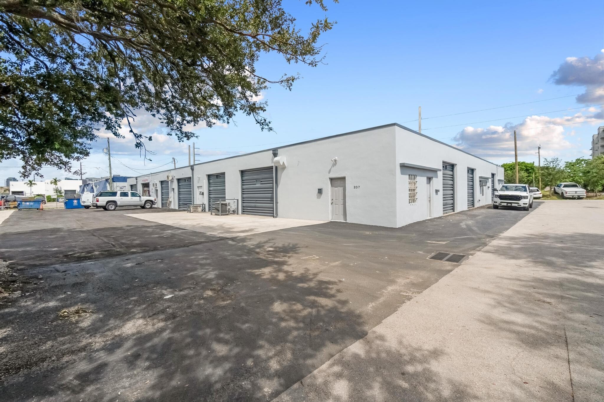 201-215 SW 21st St, Fort Lauderdale, FL for Rent