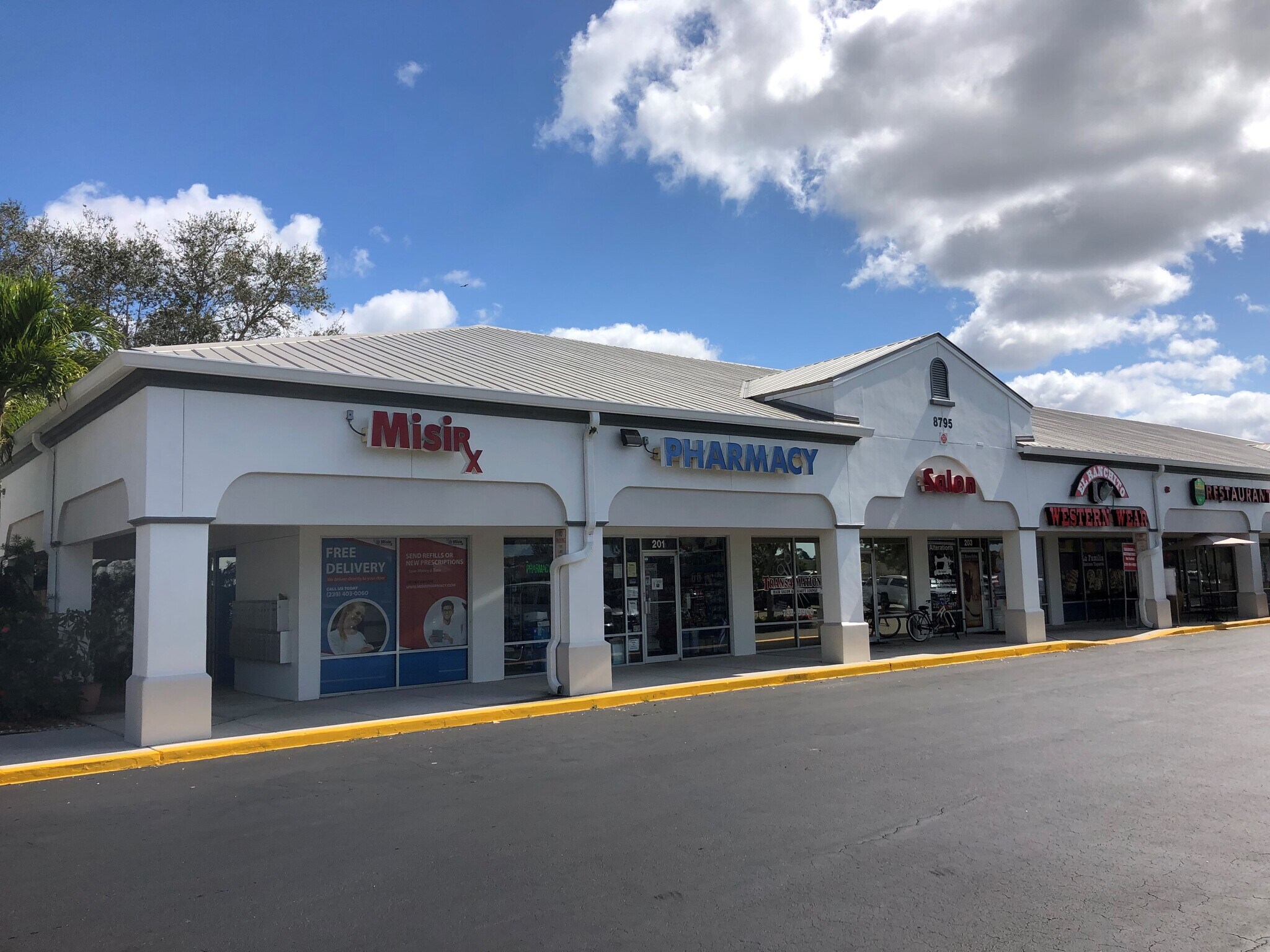 87938795 Tamiami Trl E Naples, FL 34113 Retail Property for Lease on
