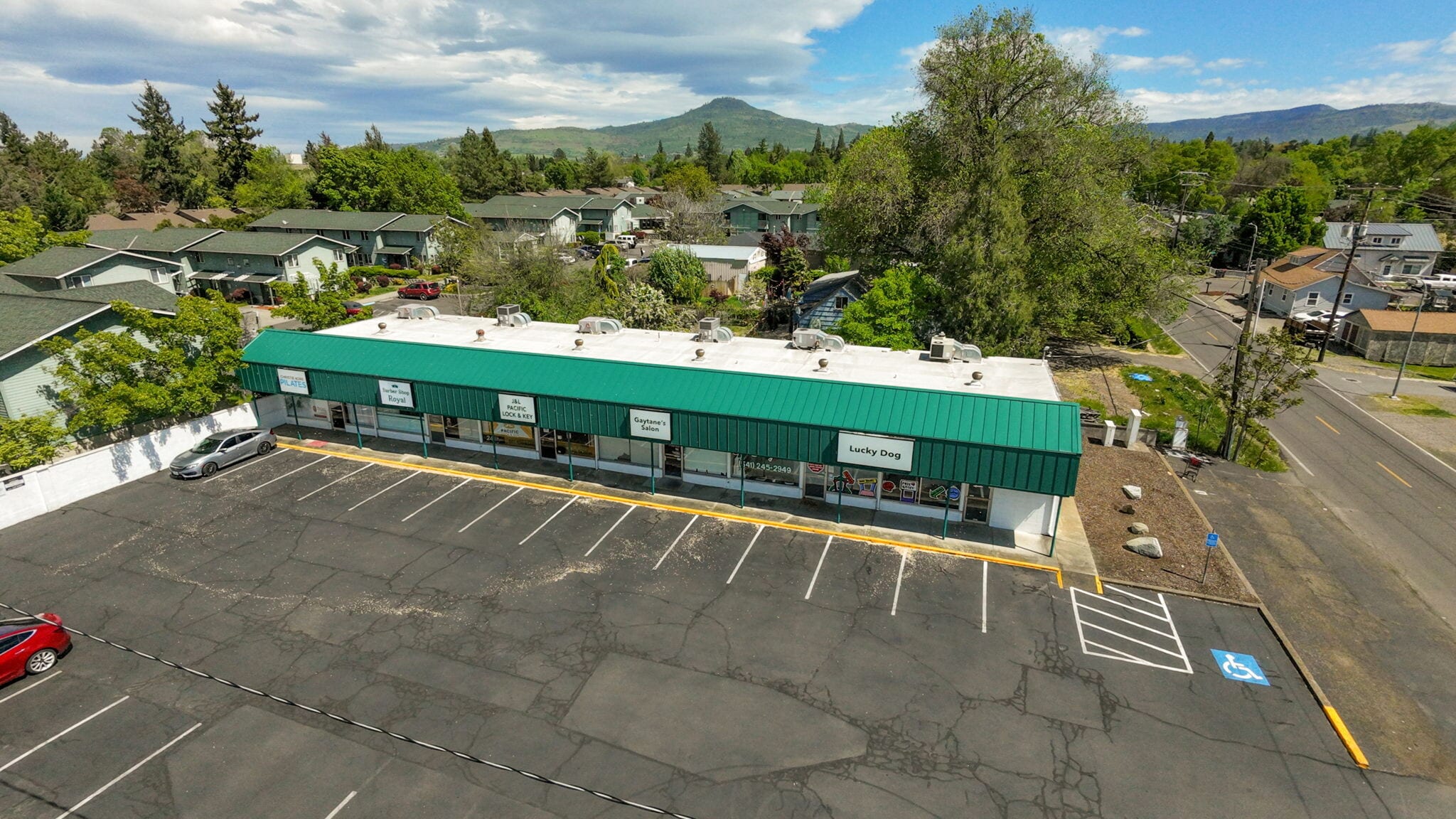 604-628 Crater Lake Ave, Medford, OR for Sale