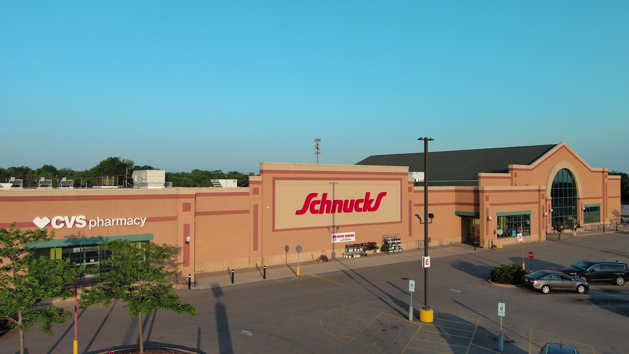 4800 N University St, Peoria, IL for Sale