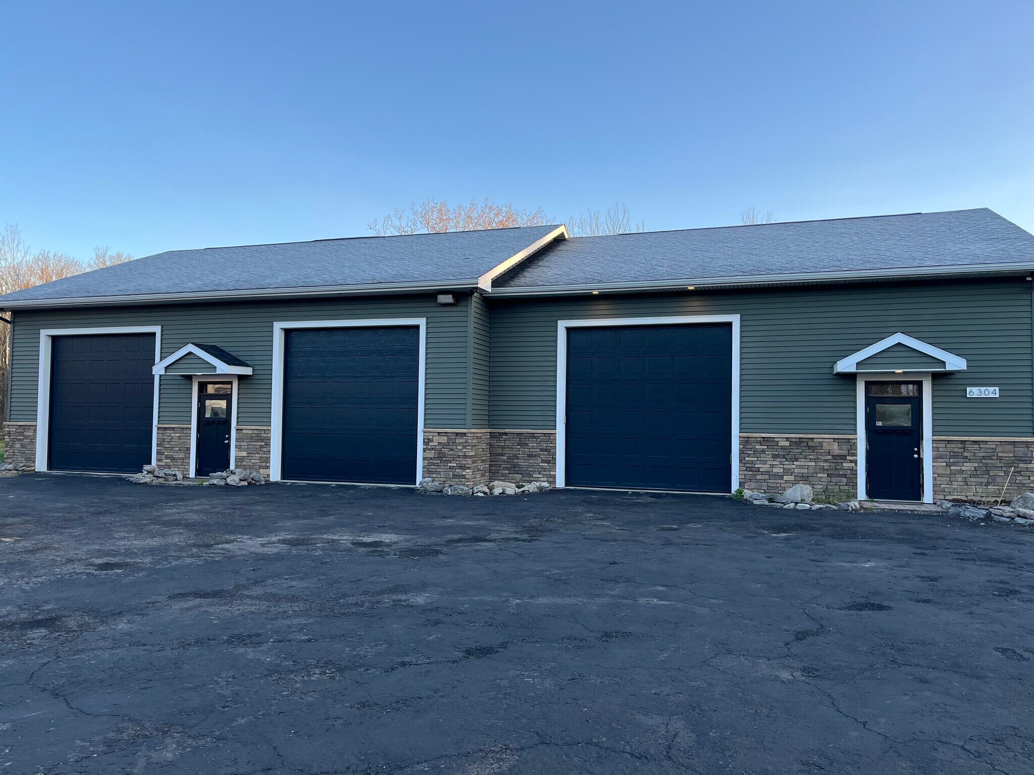 6304 Moncton Dr, Hamburg, NY for Rent