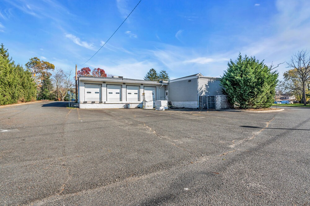 3209 Atlantic Ave Allenwood, NJ 08720 Flex Property for Sale on
