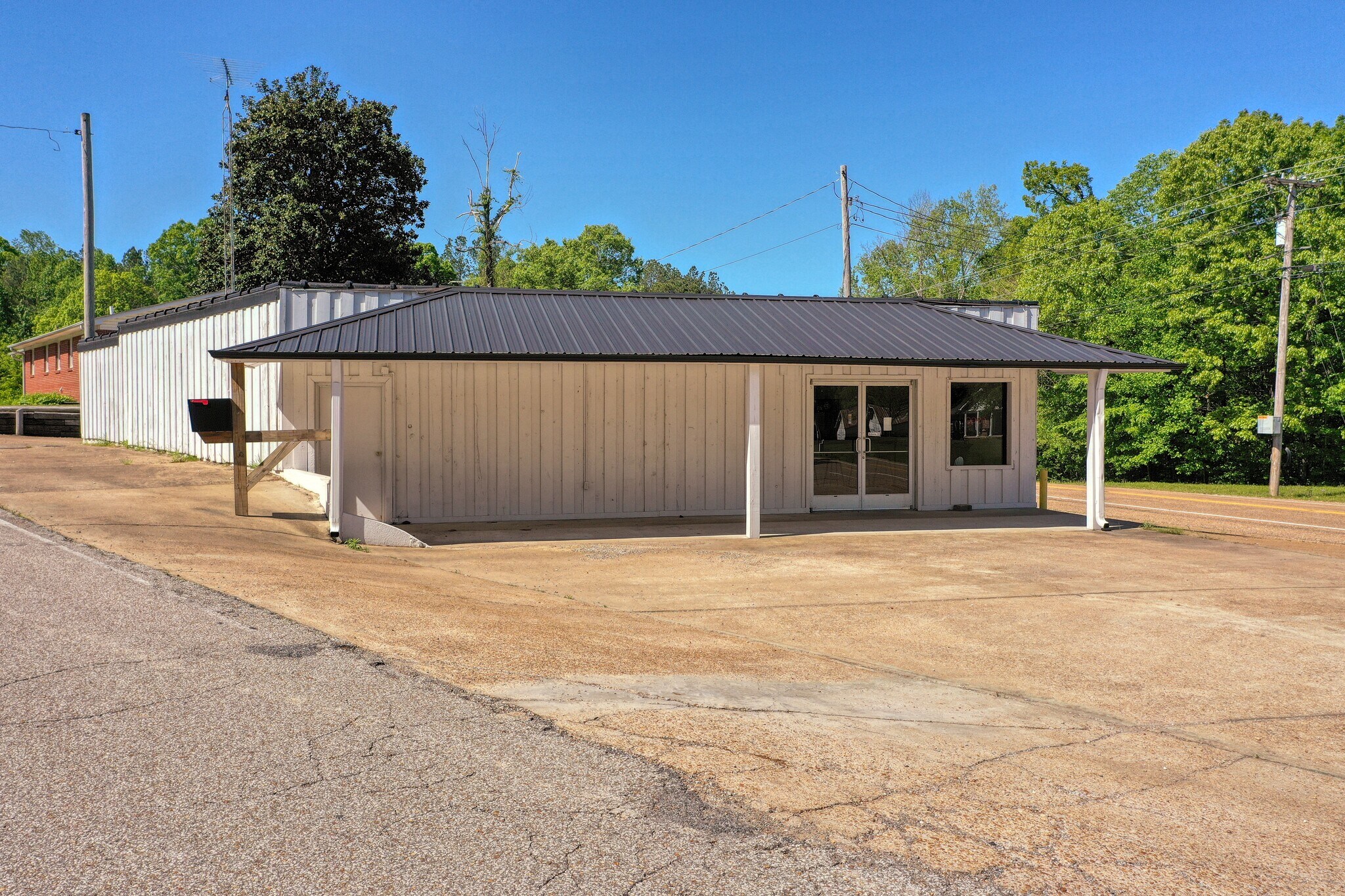 13700 Hwy 70, Huntingdon, TN for Sale