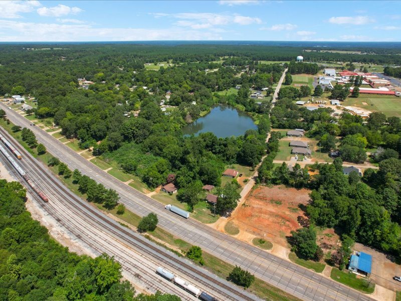 510 W First St, Hughes Springs, TX for Sale
