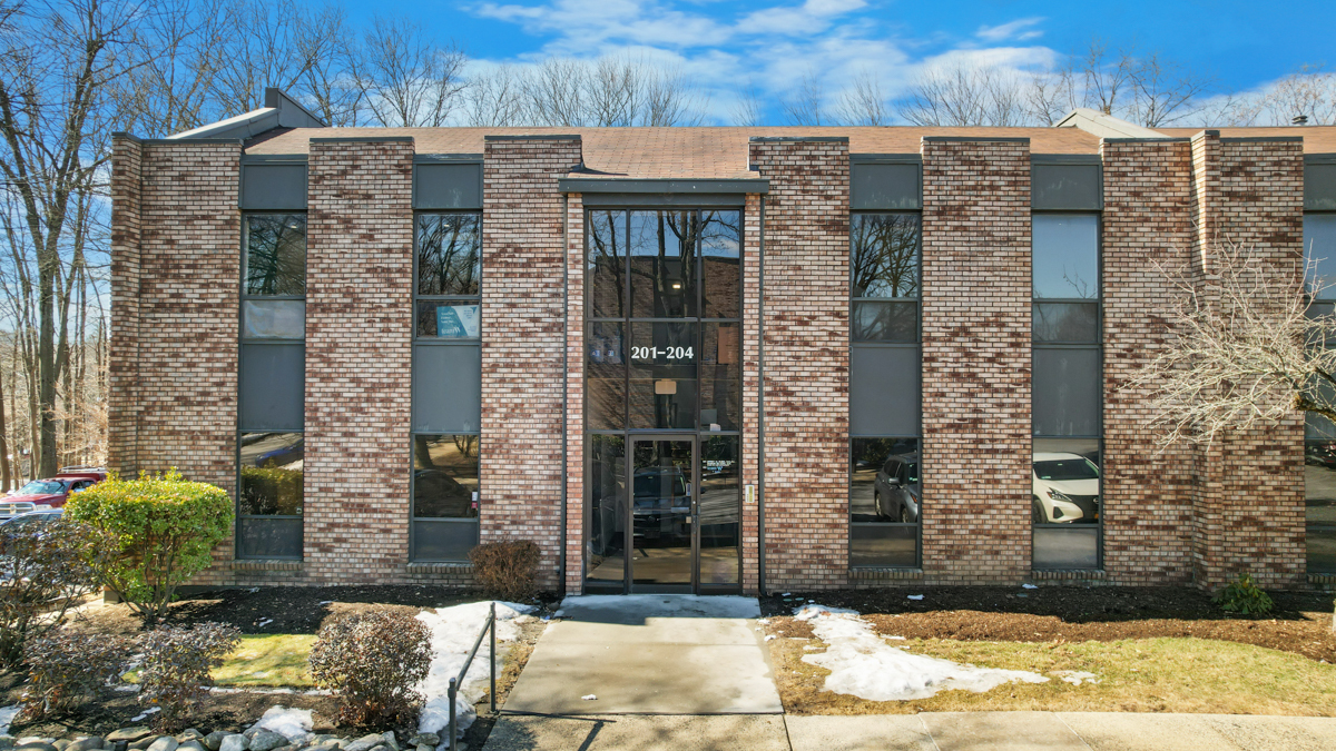 55 Old Turnpike Rd, Nanuet, NY for Sale