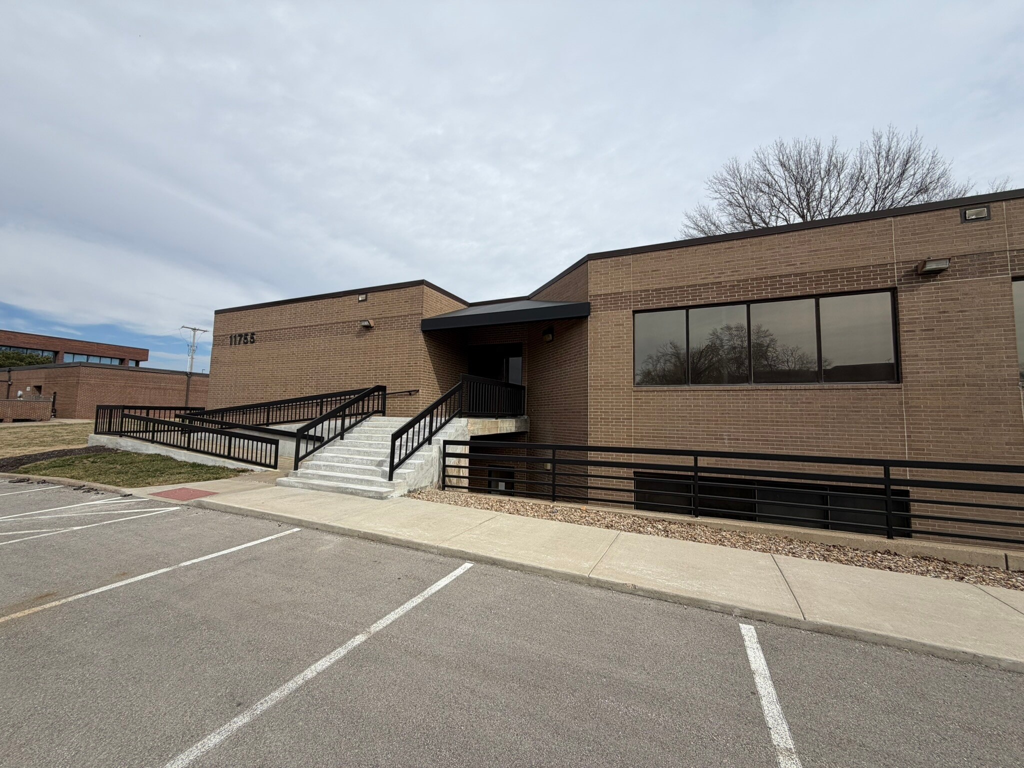 11755 W 112th St, Overland Park, KS for Rent