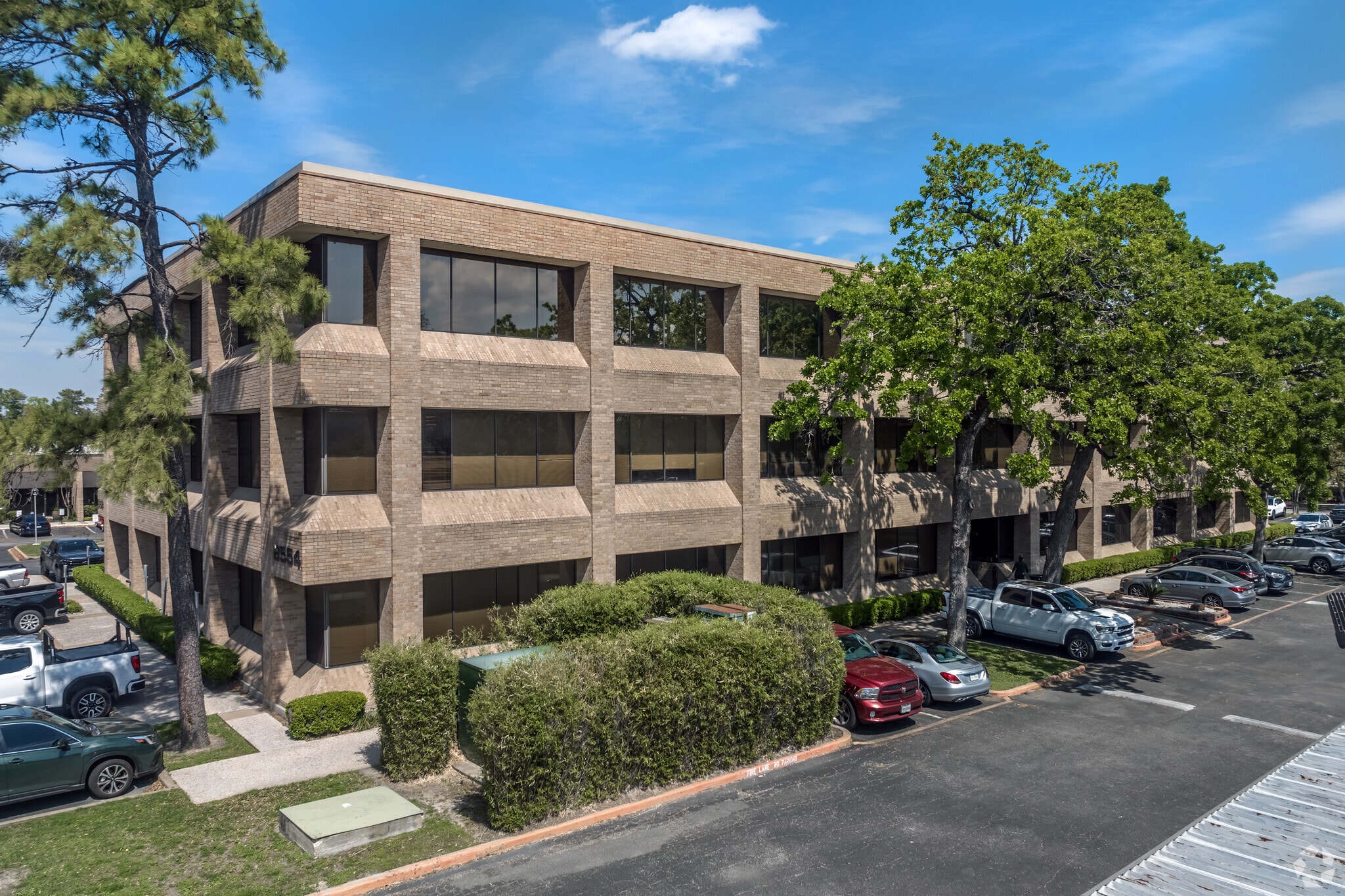 8554 Katy Fwy, Houston, TX for Rent