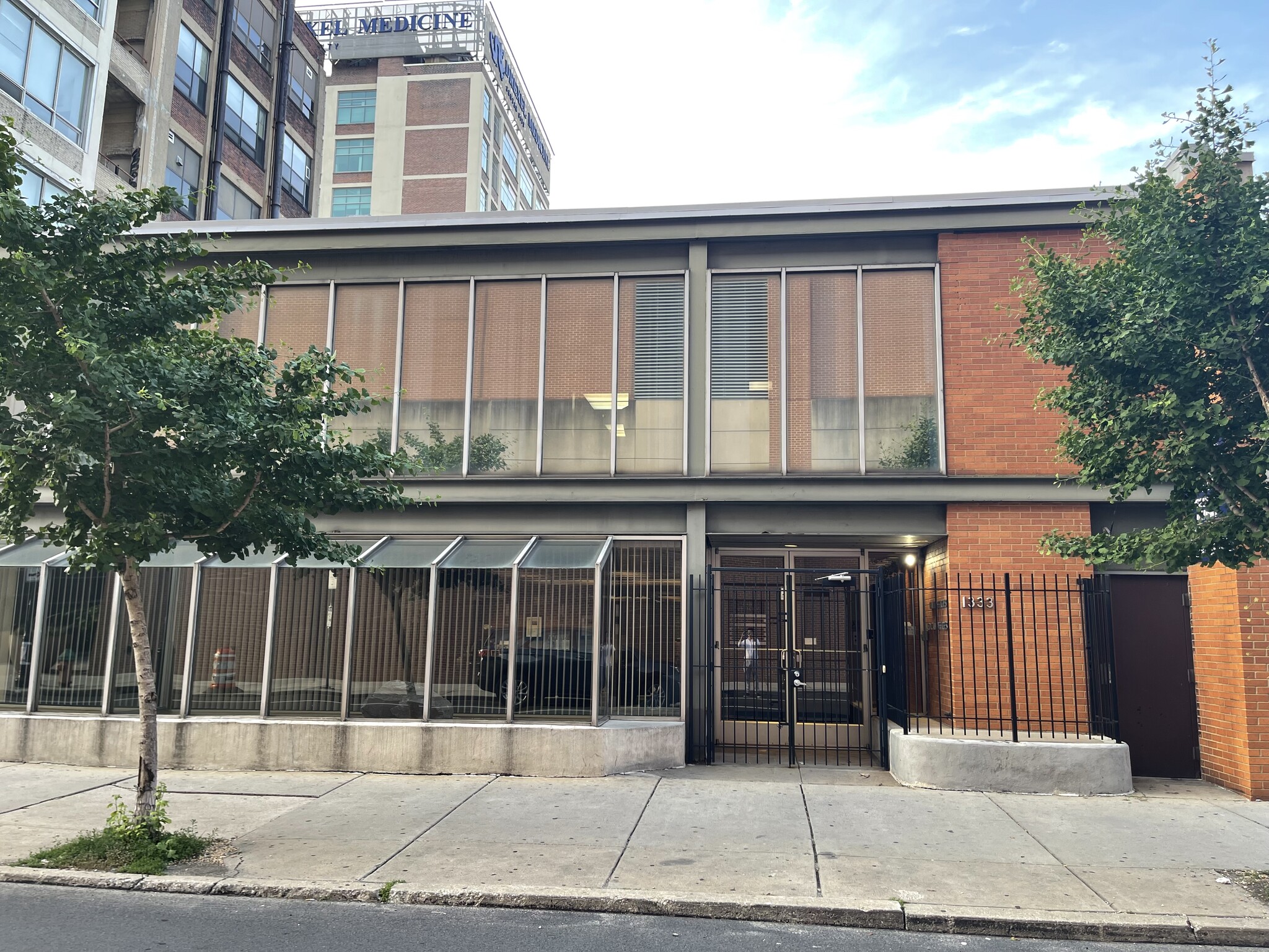 1333 Race St, Philadelphia, PA for Sale