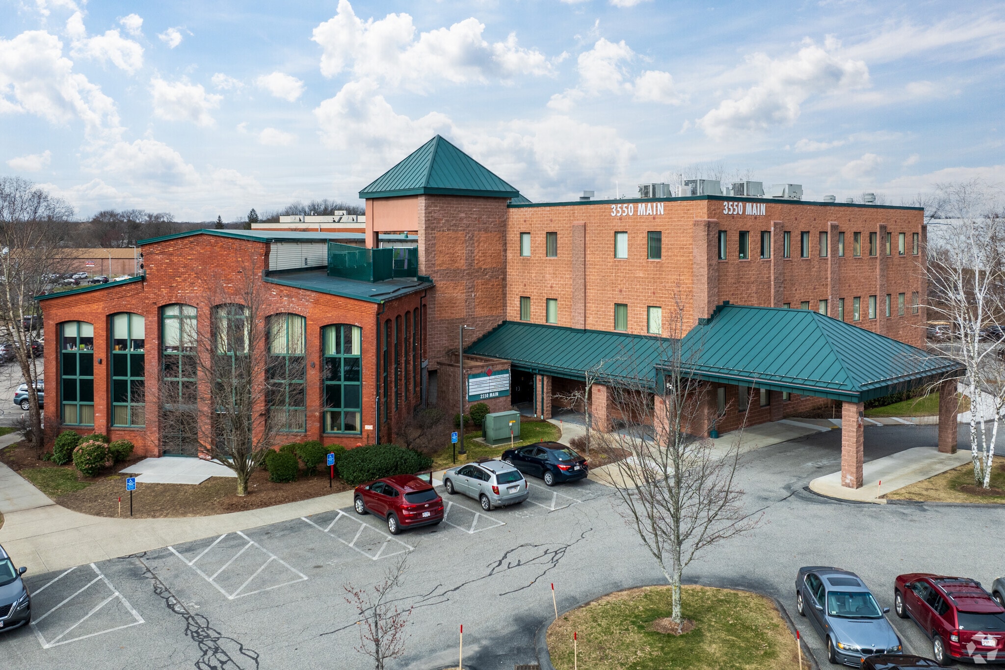 3550 Main St, Springfield, MA for Rent