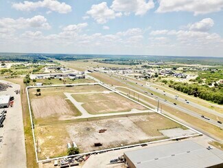 Elmendorf, TX Commercial Land - 20030 S Interstate 37