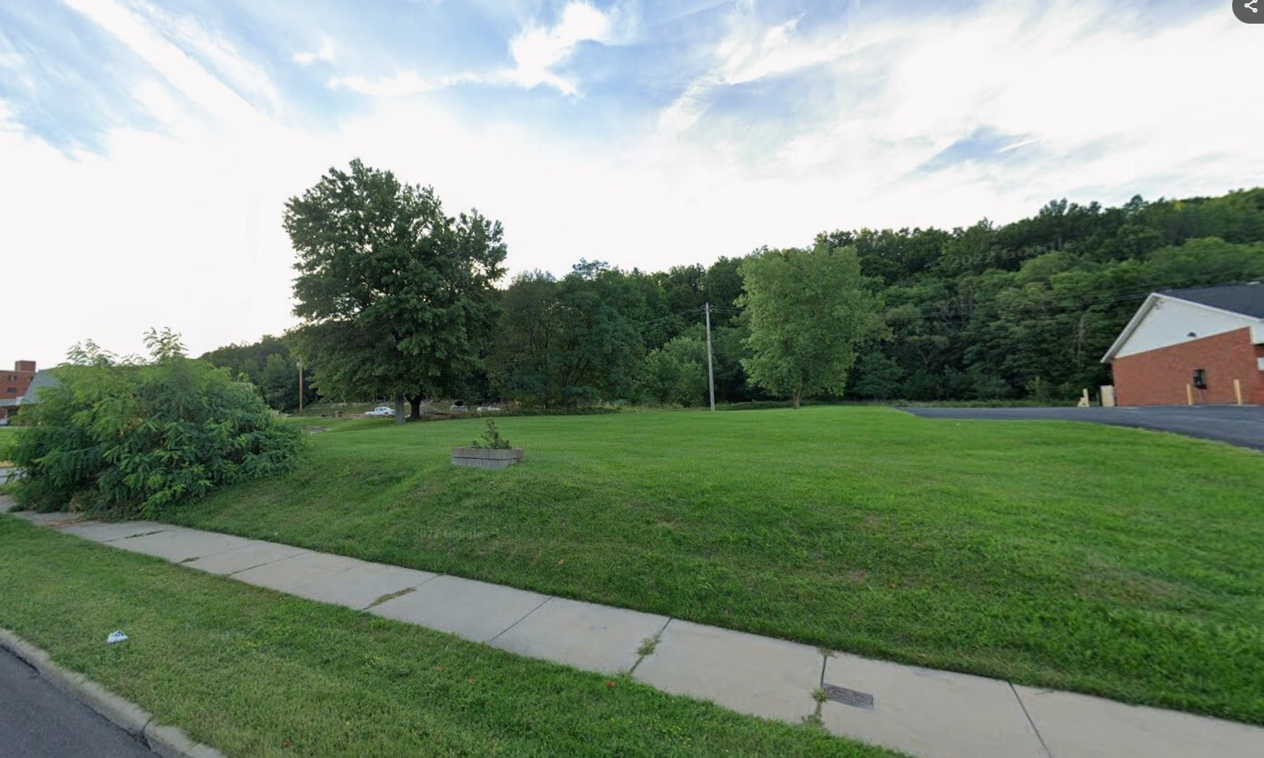 24700 Euclid ave, Euclid, OH for Rent