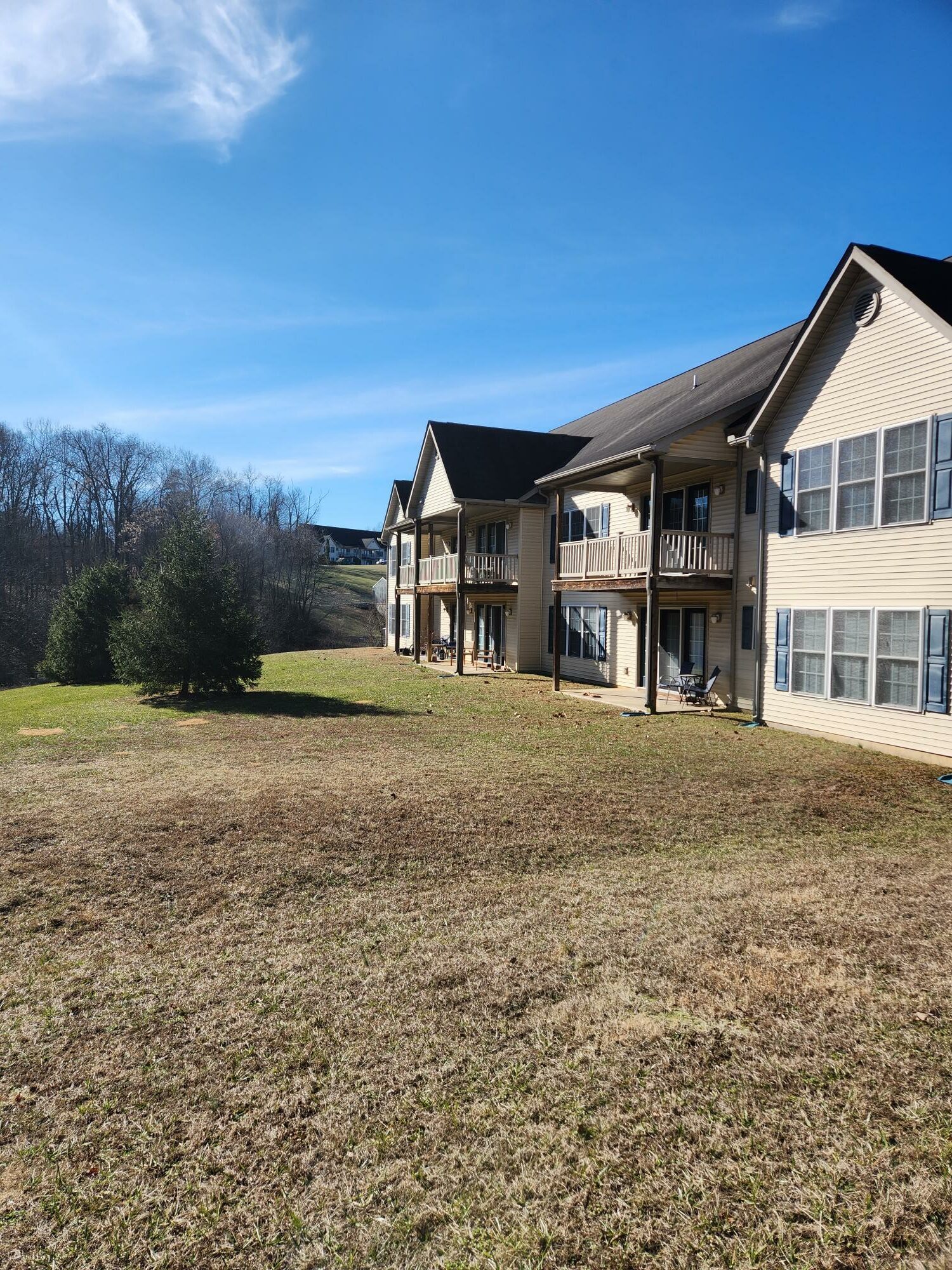 21 Forevergreen Dr, Falling Waters, WV for Sale
