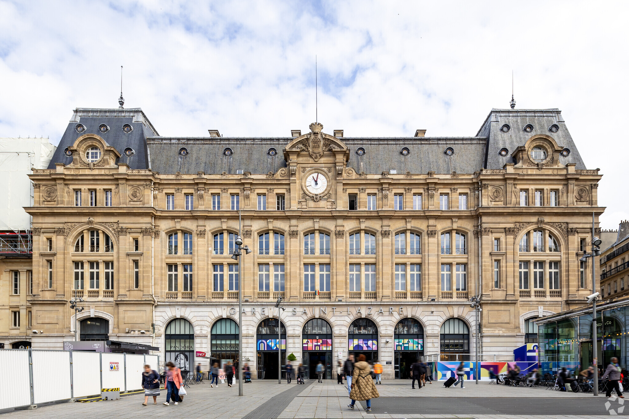 1 Cour de Rome, Paris, PAR for Rent