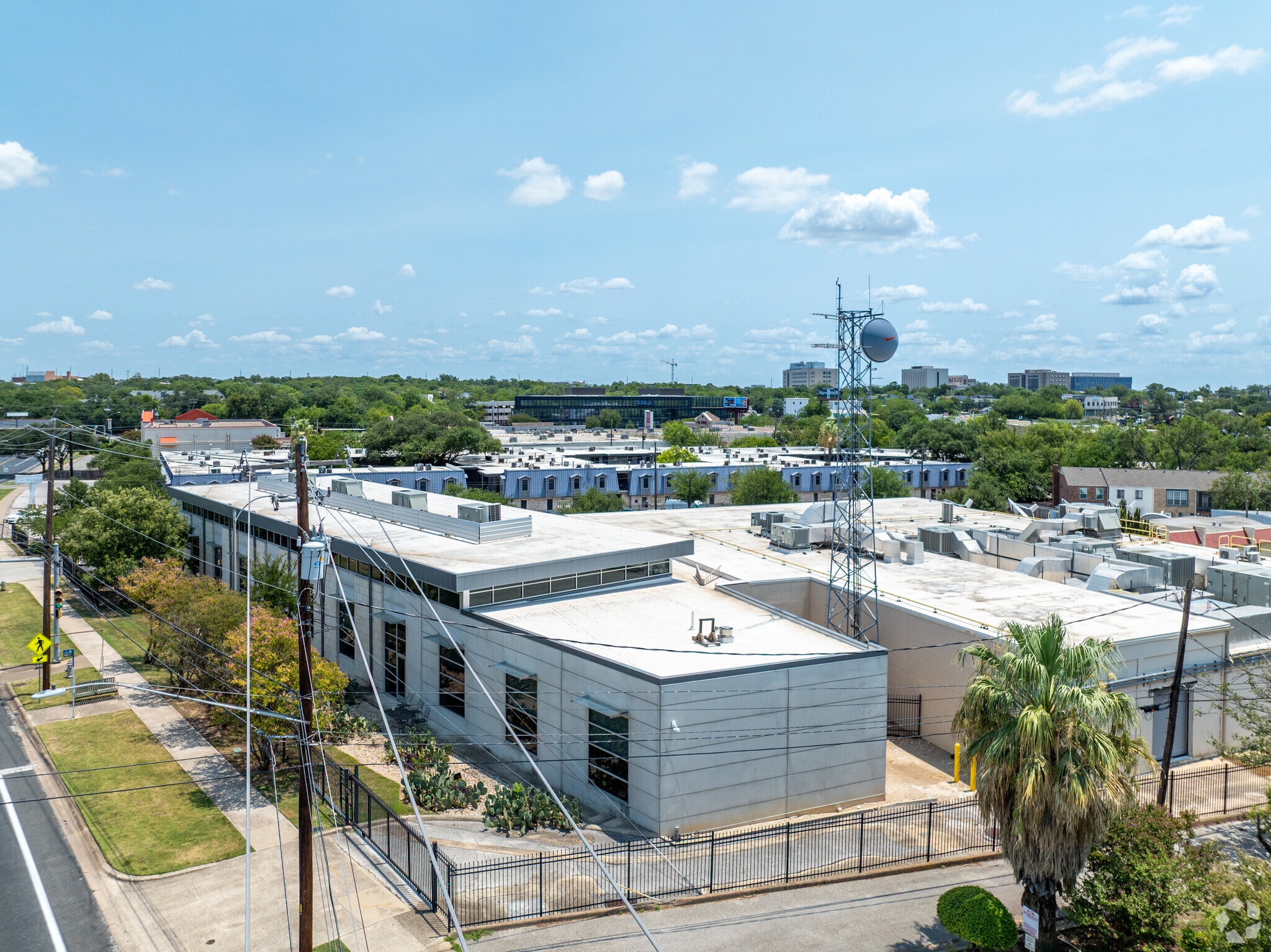 2233 W North Loop Blvd, Austin, TX for Sale