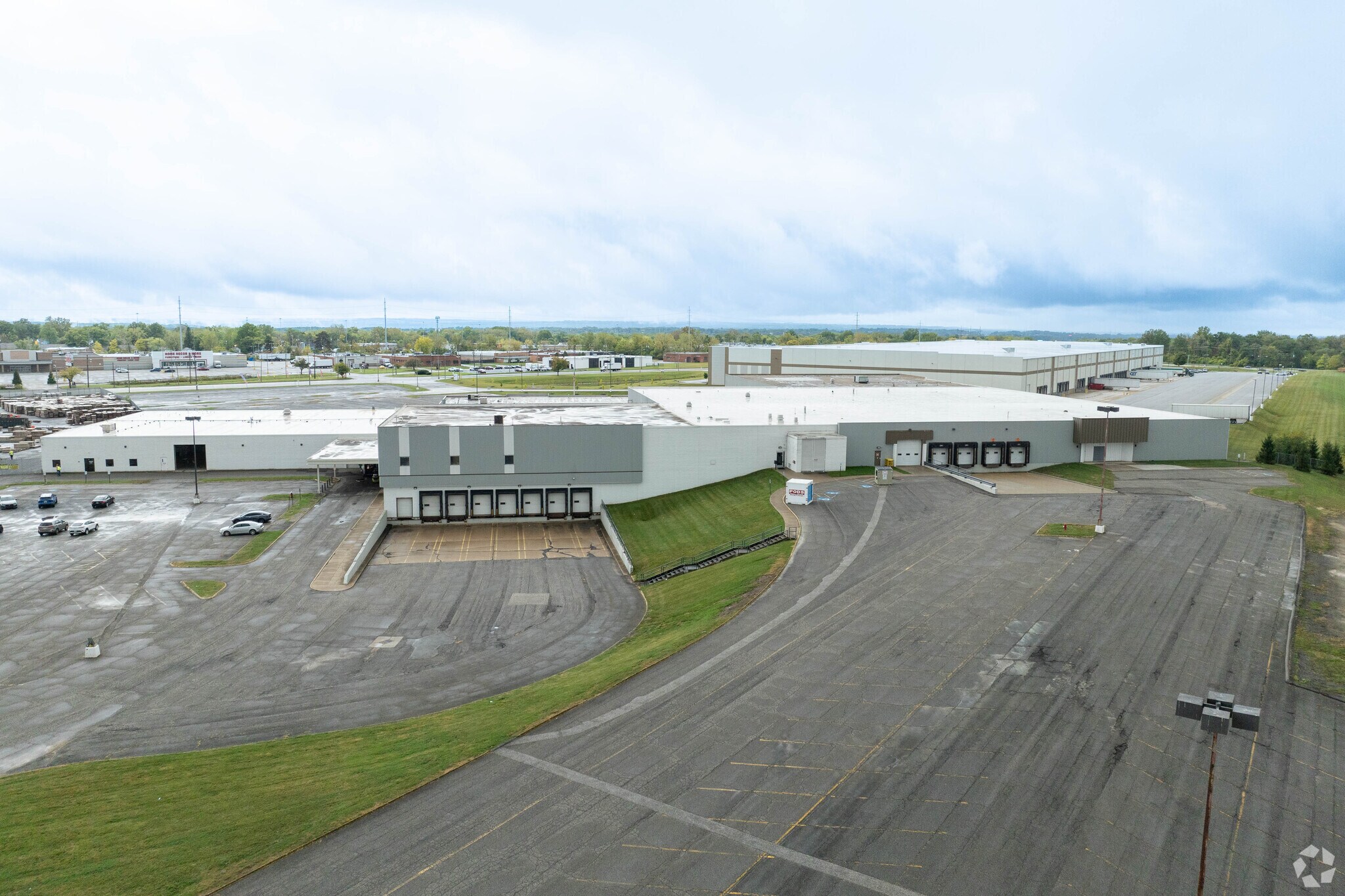 20801 Miles Rd, North Randall, OH for Rent