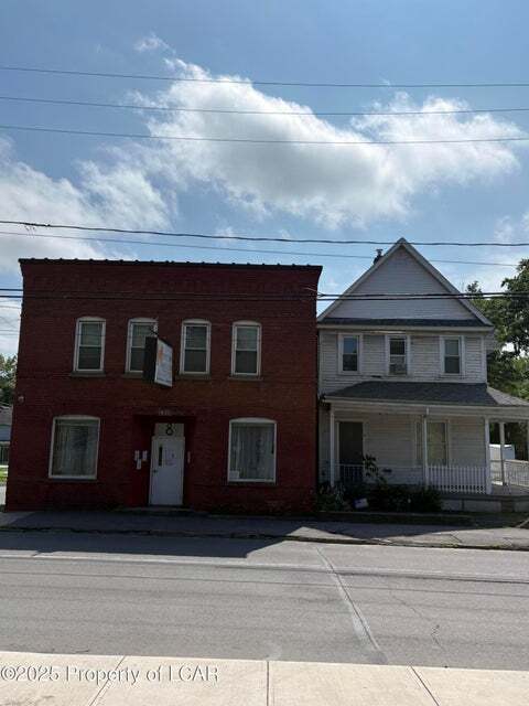 8 W Olive St, Scranton, PA for Rent