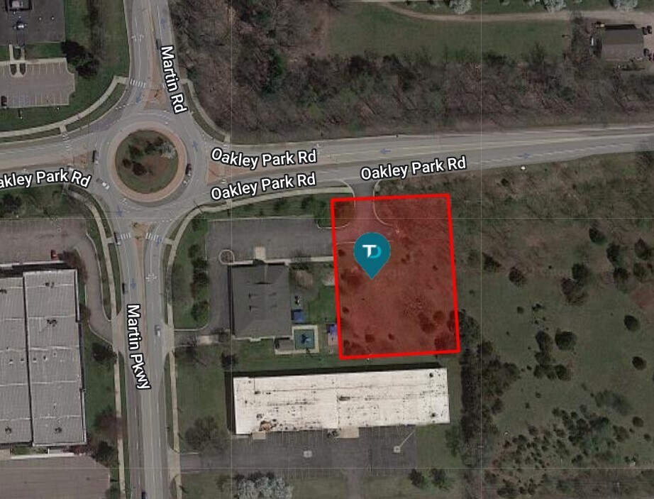 2722 E Oakley Park Rd, Walled Lake, MI for Sale
