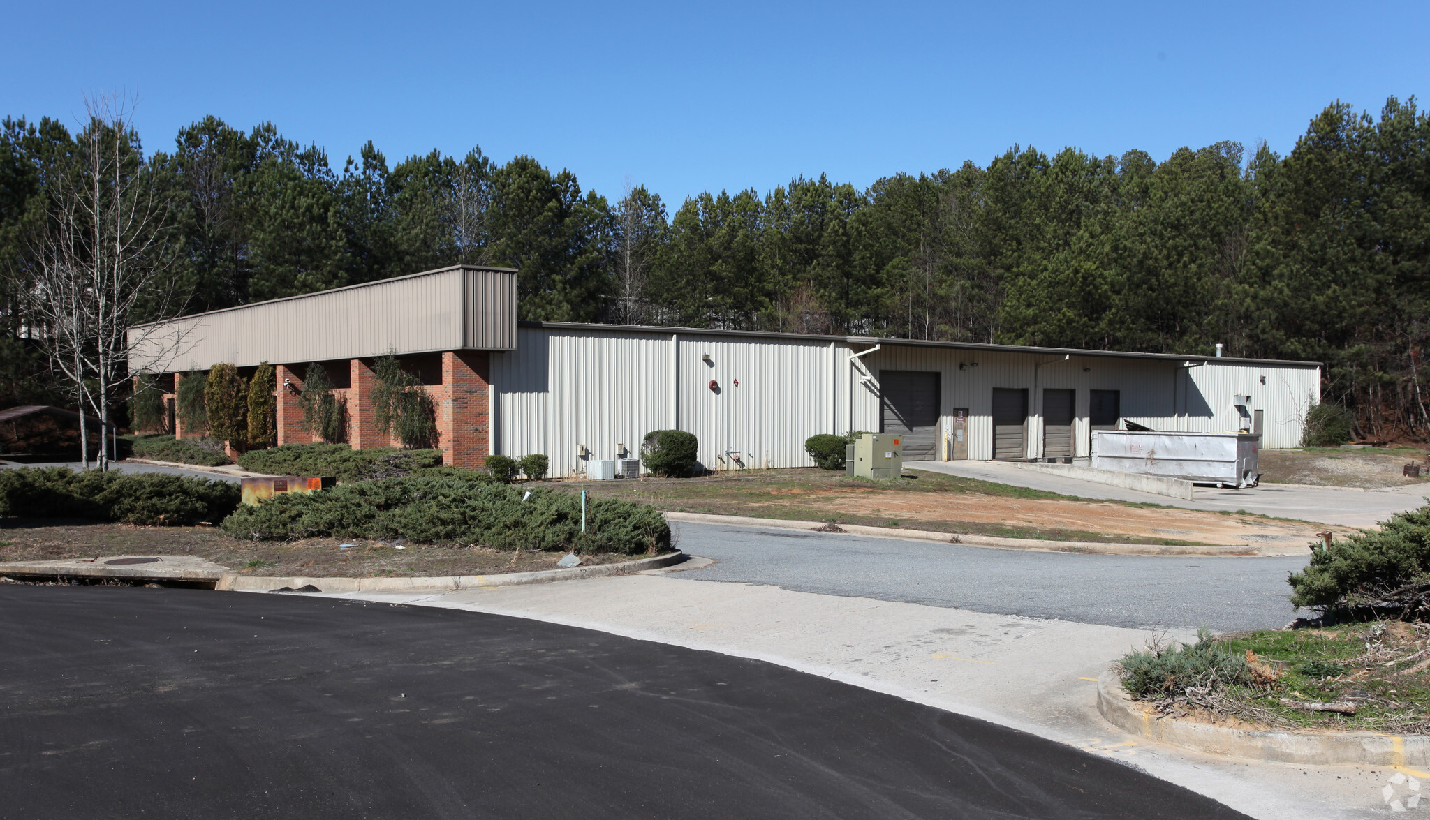 9335 Industrial Trace, Alpharetta, GA for Rent