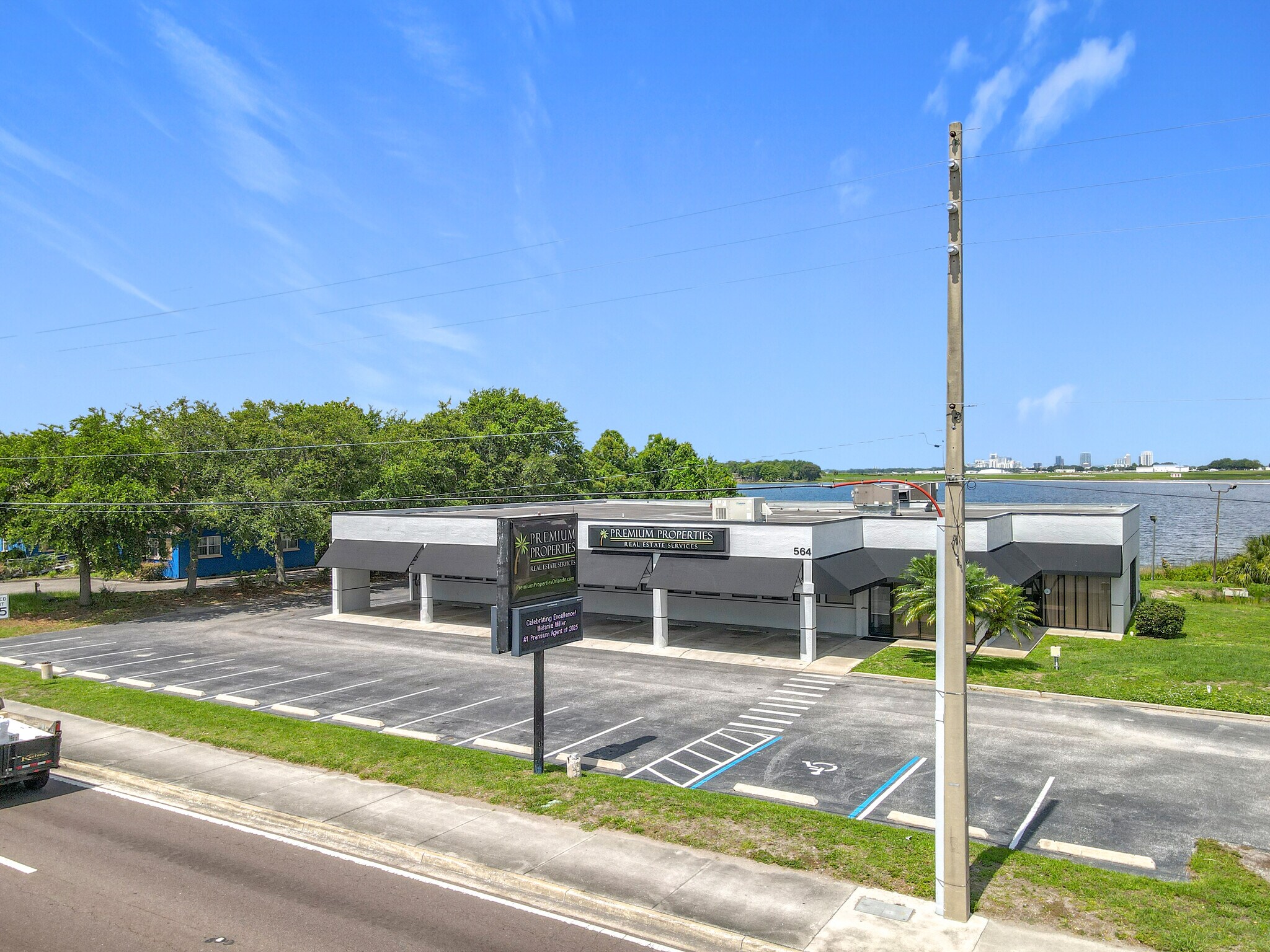 564 N Semoran Blvd, Orlando, FL for Sale