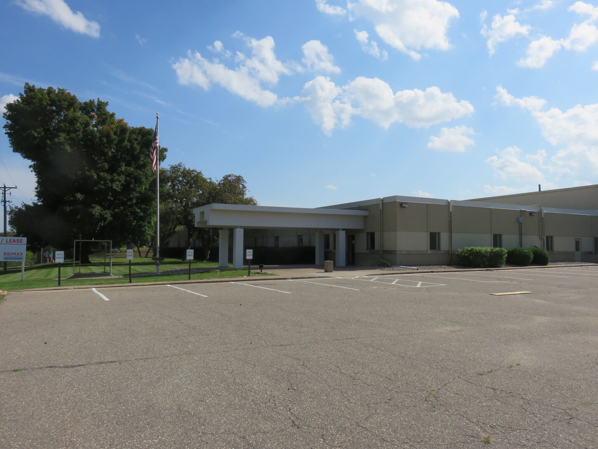 800 E 10th St E, Hastings, MN for Rent