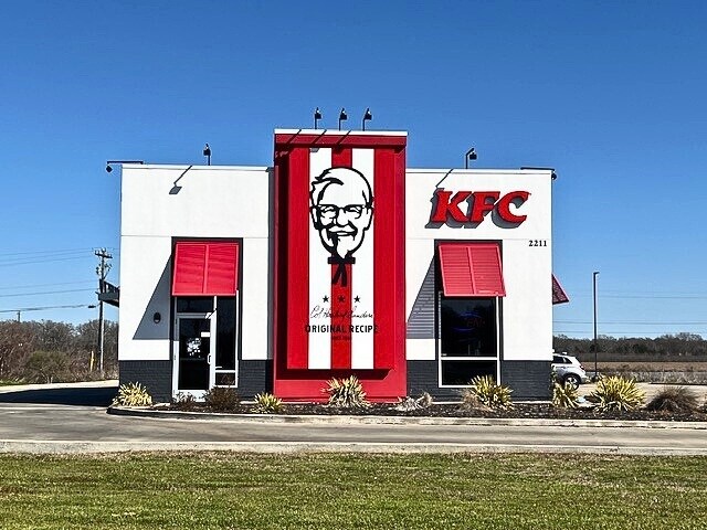 2211 Louisa St, Rayville, LA for Sale