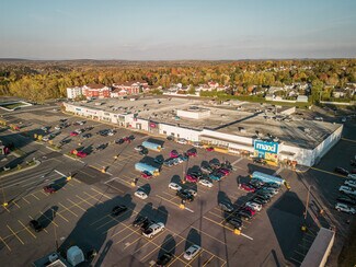 Alma, QC Retail - 1055 Av Du Pont S