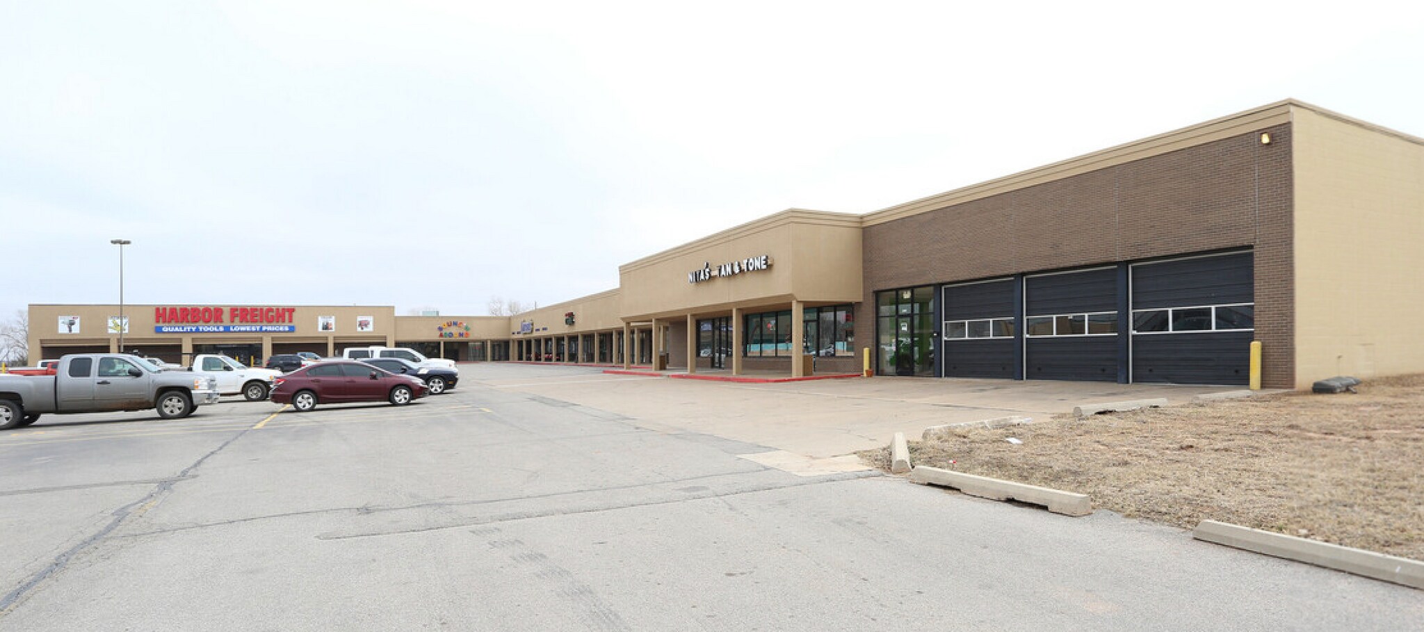 2221-2555 Ponderosa Dr, Chickasha, OK for Rent