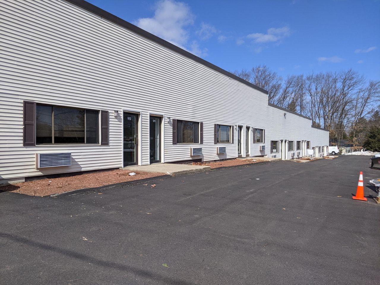901-912 Columbia Cir, Merrimack, NH for Rent