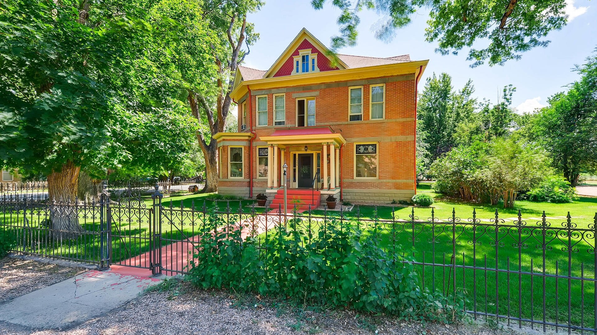 1305 W 3rd St, Florence, CO for Sale