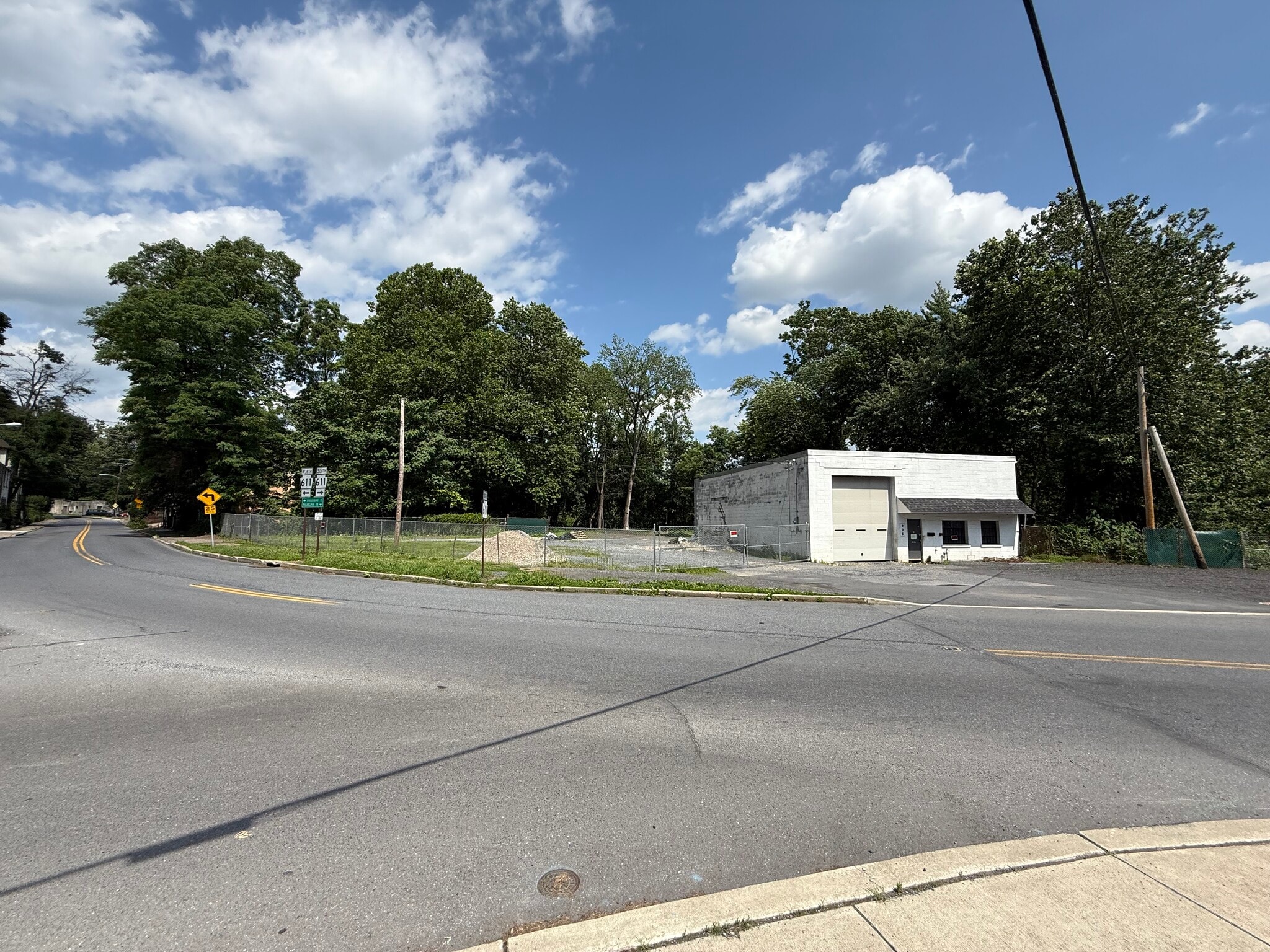 295 N Delaware Dr, Easton, PA for Sale