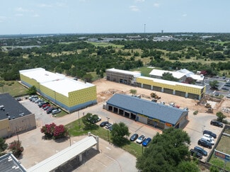 Round Rock, TX Retail - 15917 Great Oaks dr