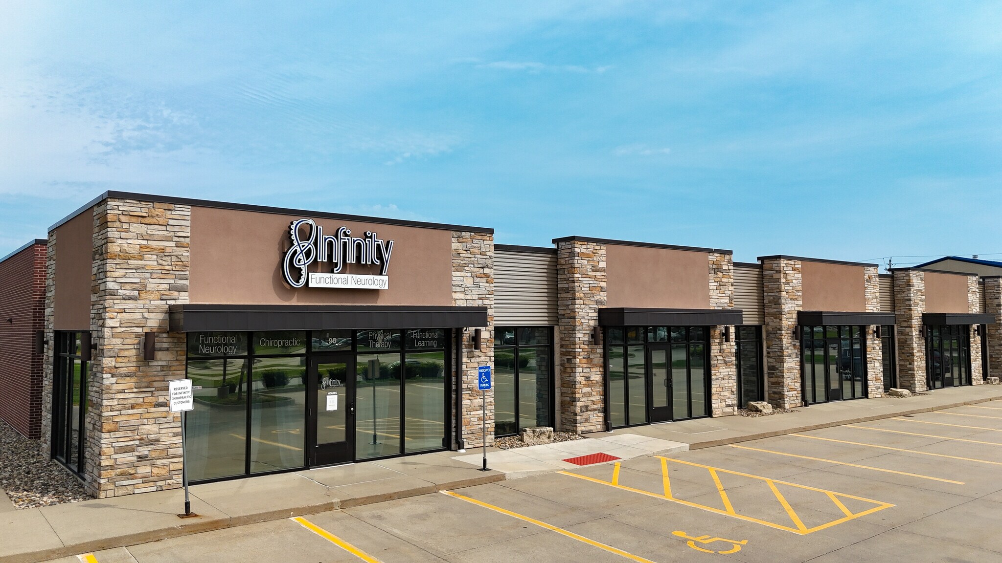 55-95 Dartmoor Dr, Waukee, IA for Rent