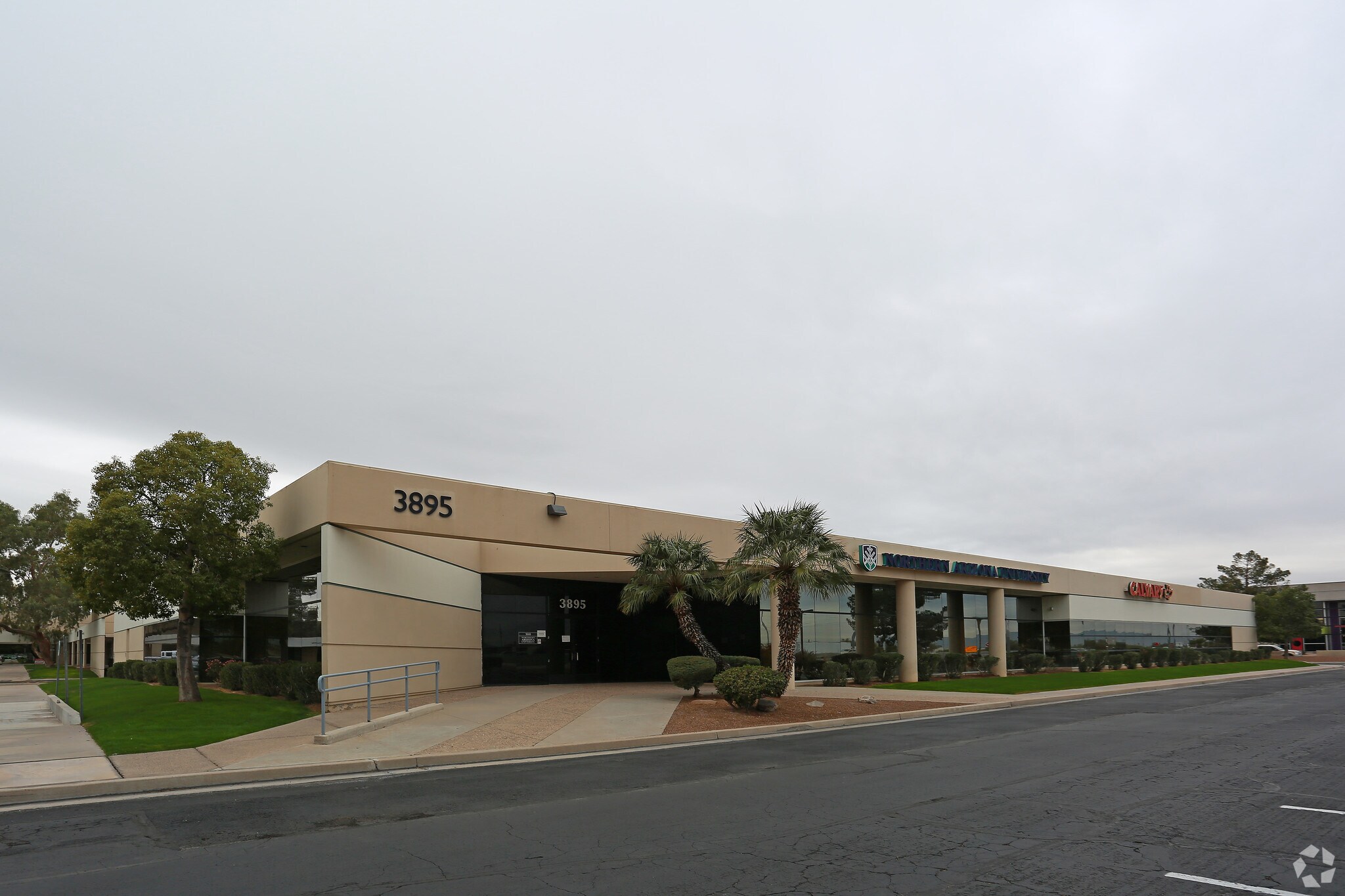 3895 N Business Center Dr, Tucson, AZ for Rent