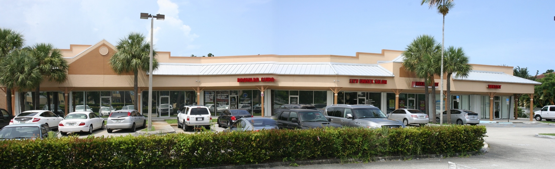 2609-2679 W Oakland Park Blvd, Oakland Park, FL for Sale