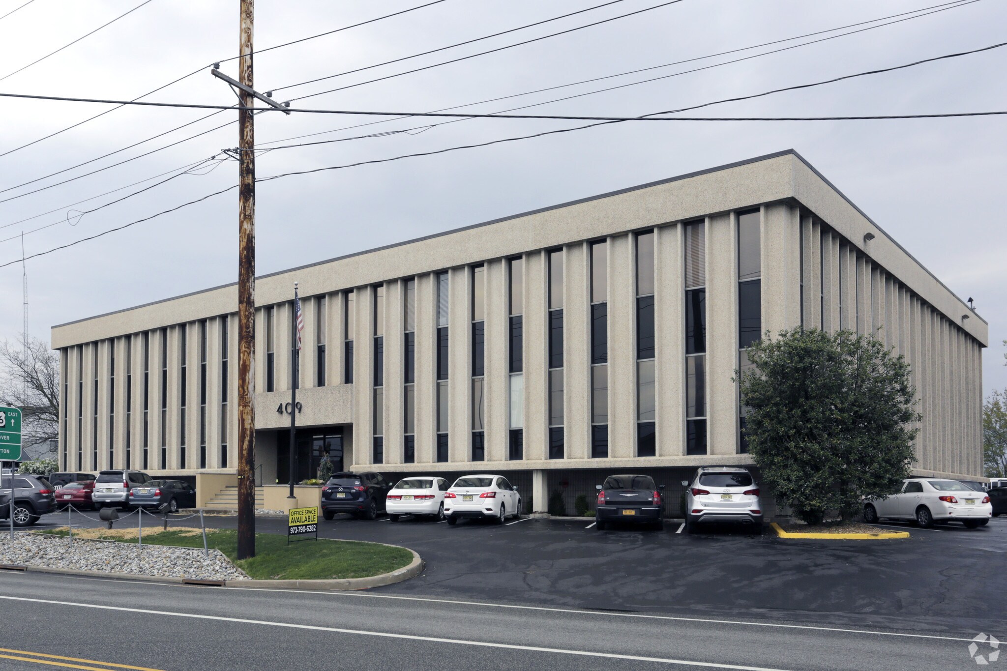 409 Minnisink Rd, Totowa, NJ for Rent