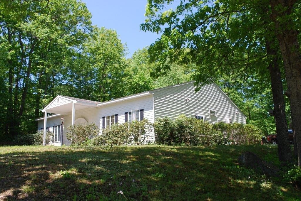 9 Container Dr Terryville, CT 06786 Flex Property for Lease on