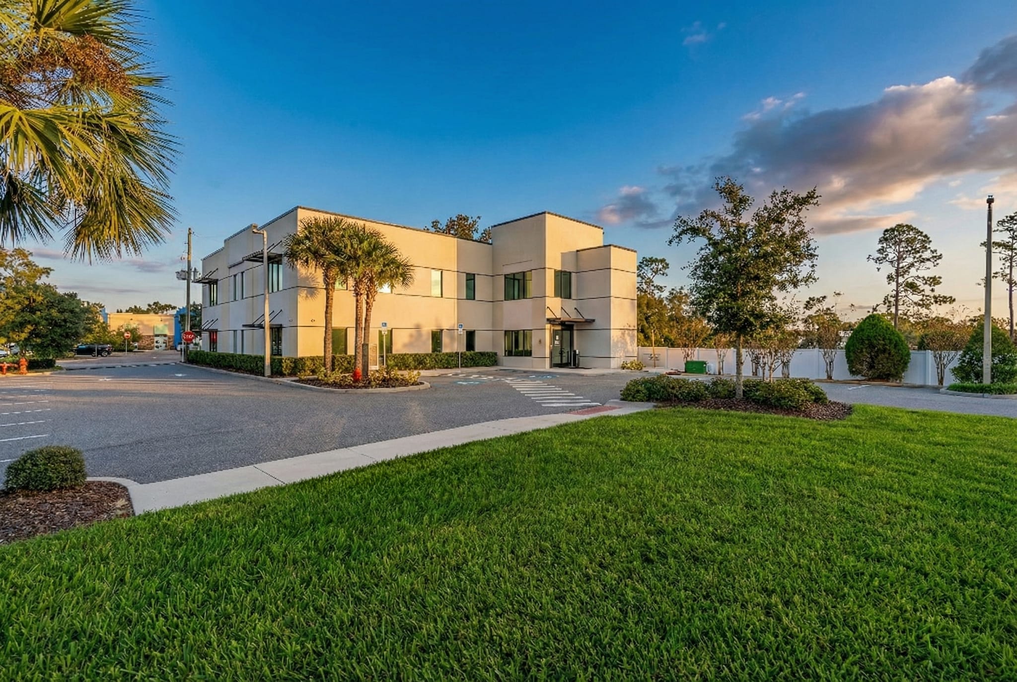 131 S Country Club Rd, Lake Mary, FL for Sale