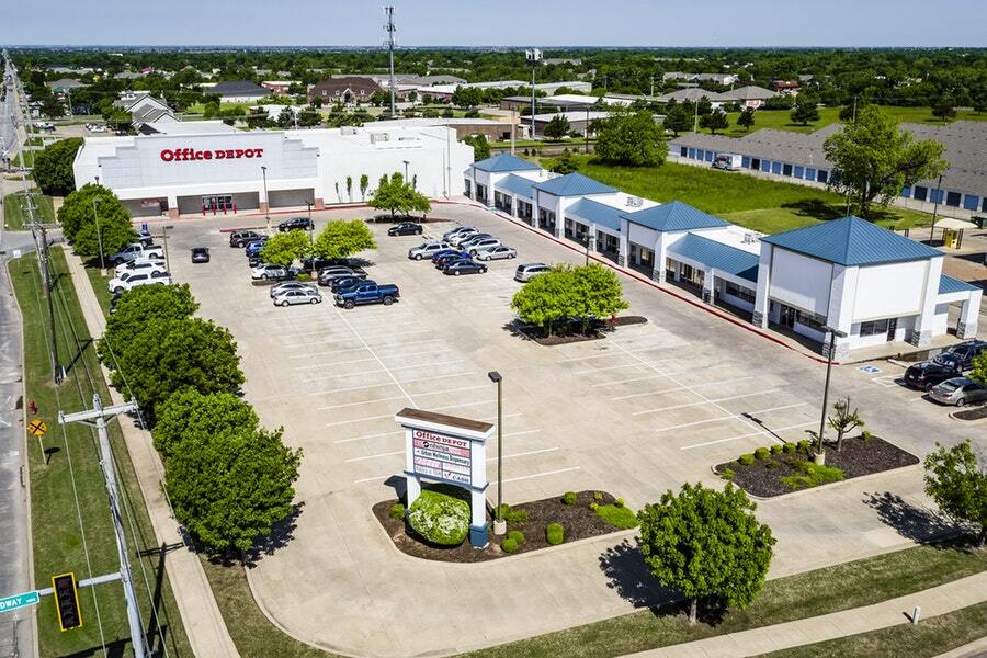 1427 S Broadway, Edmond, OK for Rent