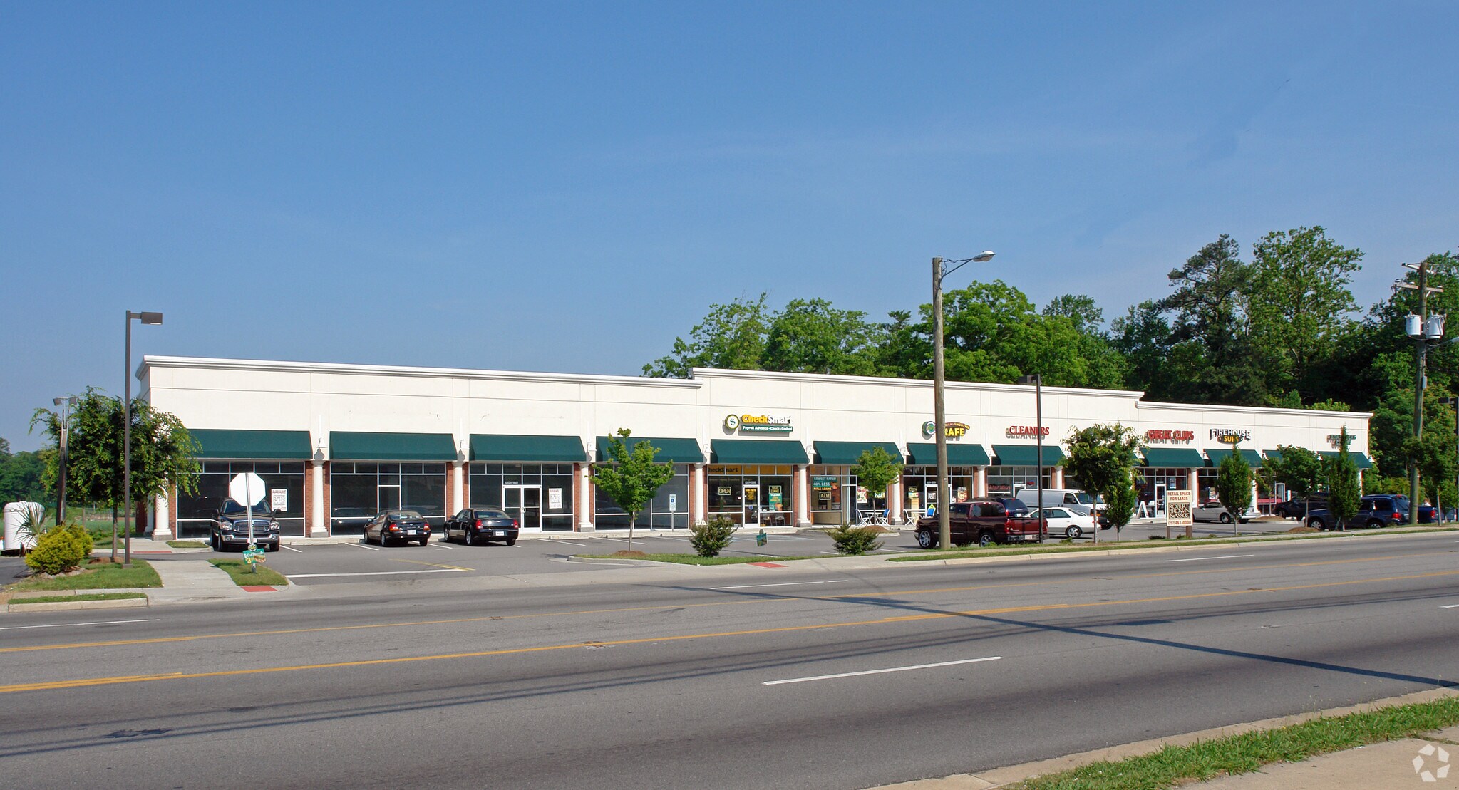 1201_ N Main St Suffolk, VA 23434 Shopping Center Property for Lease